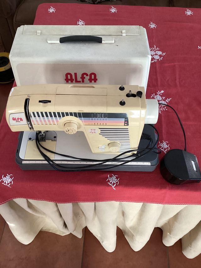 Máquina de coser Alfa Prima