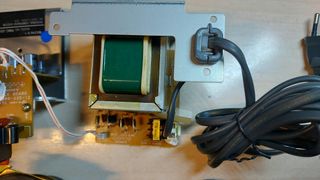 Amplificador Sony con altavoces