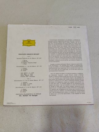 Mozart - Serenata Nocturna KV 239