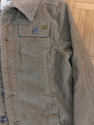 Cazadora de pana estilo vaquero