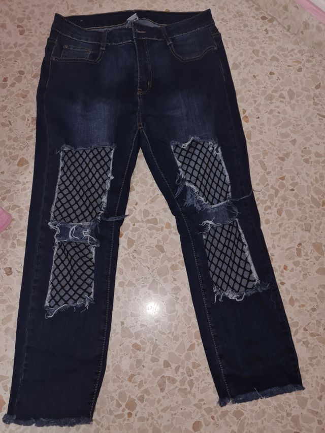 pantalón roto rejilla