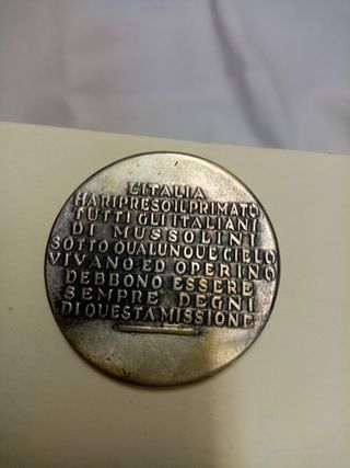 Benito Mussolini, gran medalla de plata, anv. Retr