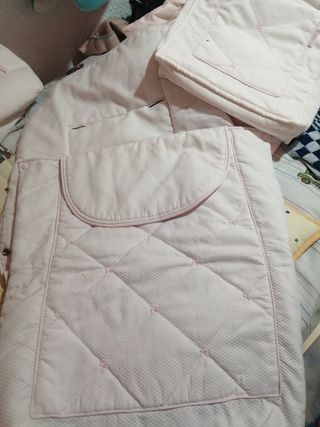 saco y bolso y sombrilla