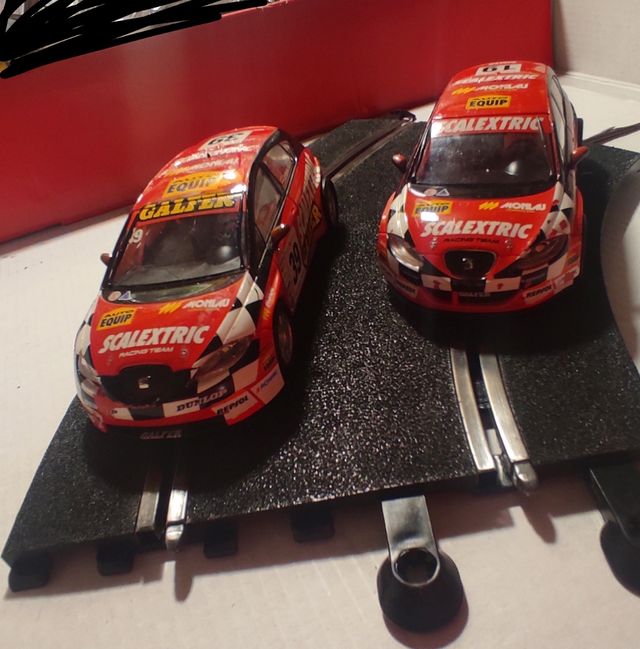 Scalextric. 2 Seat León rally