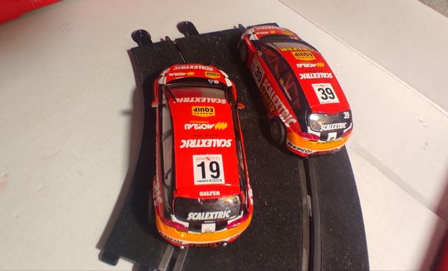 Scalextric. 2 Seat León rally