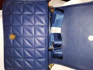 bolso azul cuadros cadena oro