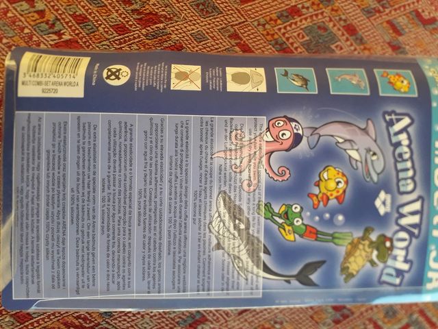 set Arena jr nuovissimo,gorros y gafas de natación