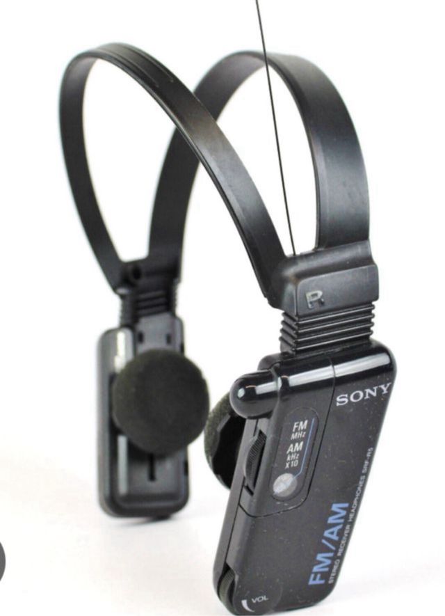 Sony  SRF-R5 walkman Radio AM/FM sin estrenar