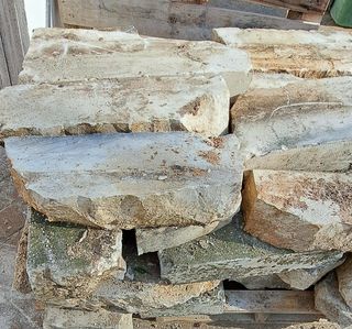 El metro lineal bordillos de piedra de colmenar