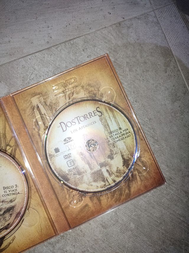 DVD El señor de los anillos.