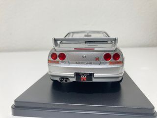 Nissan Skyline GT-R33 a escala 1/24