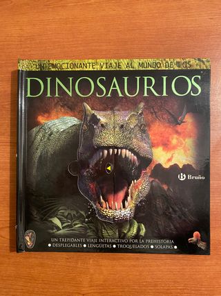 Libro "Dinosaurios" editorial Bruño