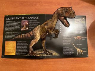 Libro "Dinosaurios" editorial Bruño