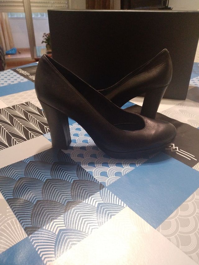 Zapato de piel talla 38