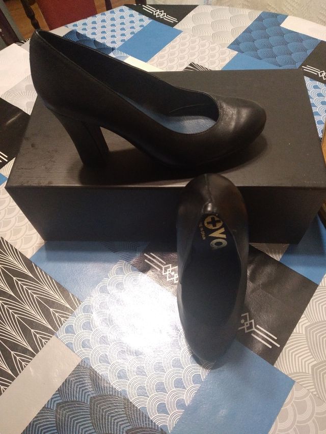 Zapato de piel talla 38