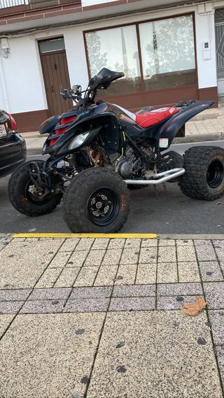 Yamaha raptor 660 R