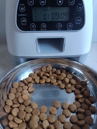 ALIMENTADOR AUTOMATICO INTELIGENTE PARA MASCOTAS