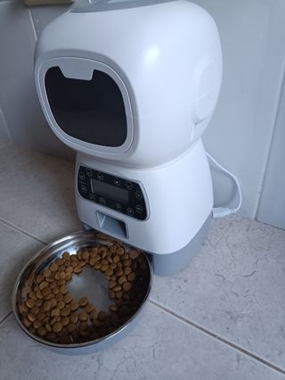 ALIMENTADOR AUTOMATICO INTELIGENTE PARA MASCOTAS