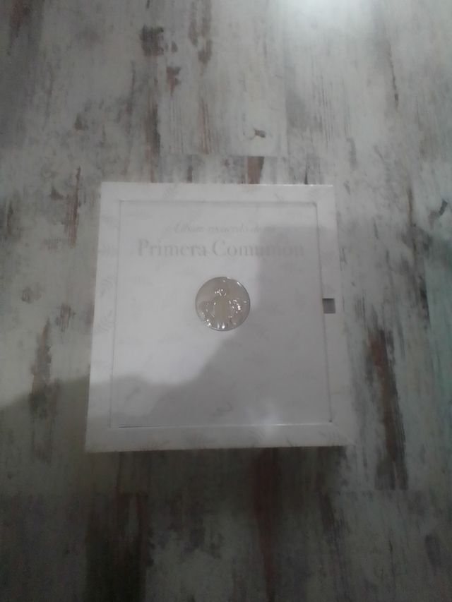 ÁLBUM RECUERDO DE MI PRIMERA COMUNIÓN