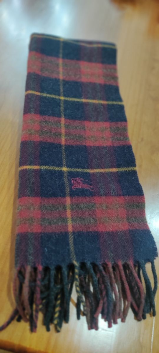 Bufanda de cuadros de marca Burberrys