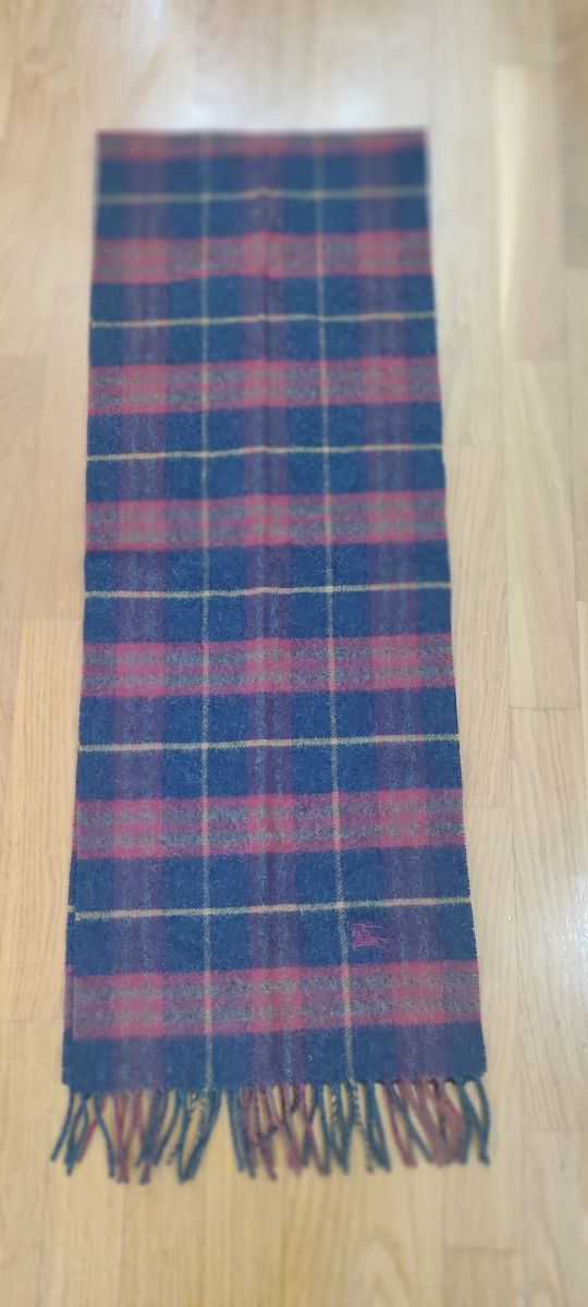 Bufanda de cuadros de marca Burberrys