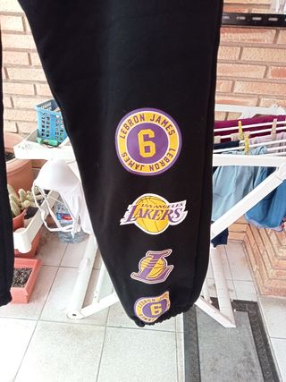 vendo pantalón de chandal unisex