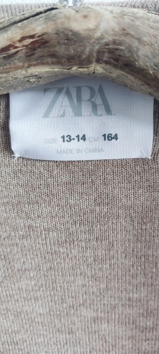 Chaqueta punto capucha 3/4. 13-14 años.