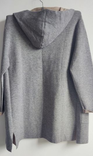 Chaqueta punto capucha 3/4. 13-14 años.
