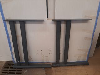 Pareja pies patas metálicas mesa. Ref M42P