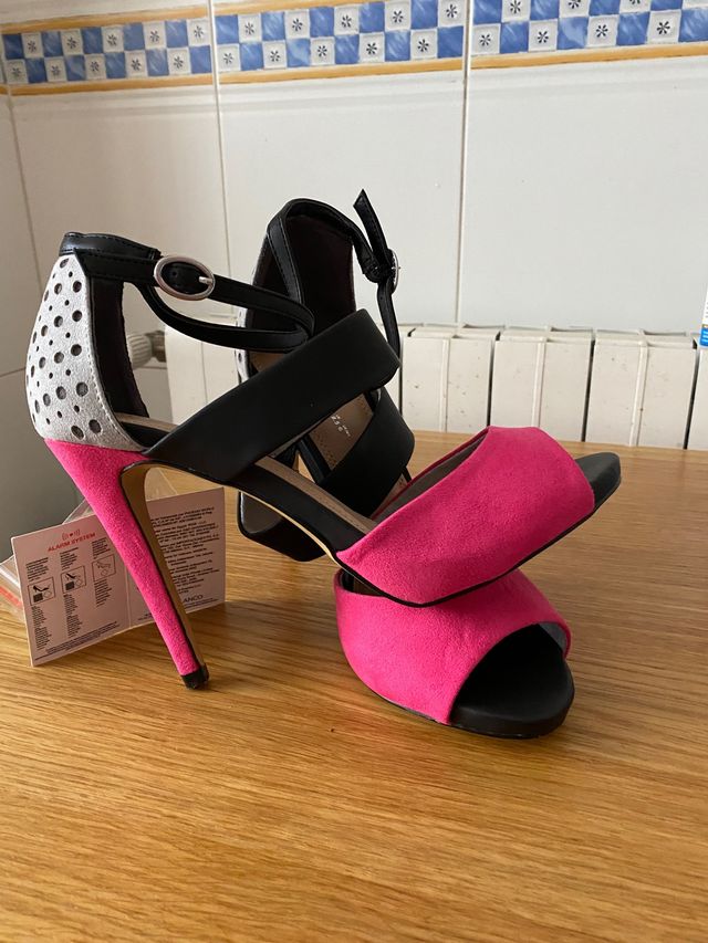 Sandalias rosa/negro/gris, t-39, sin estrenar