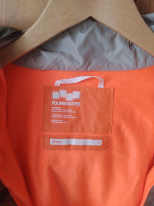 Cazadora Snowboard Foursquare