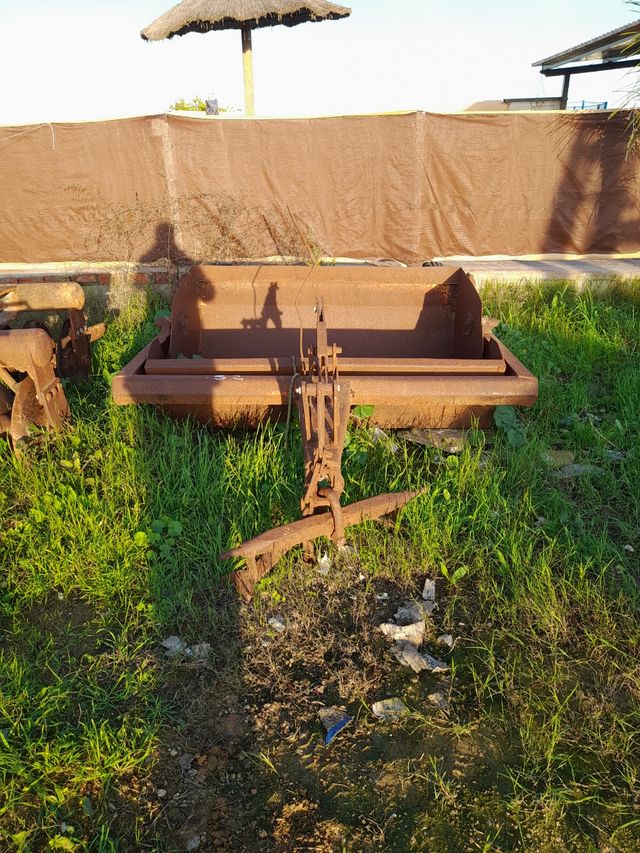 trailla pequeña de metro y medio