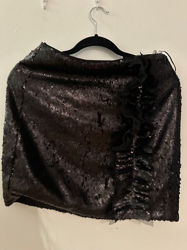 Falda corta lentejuelas negra