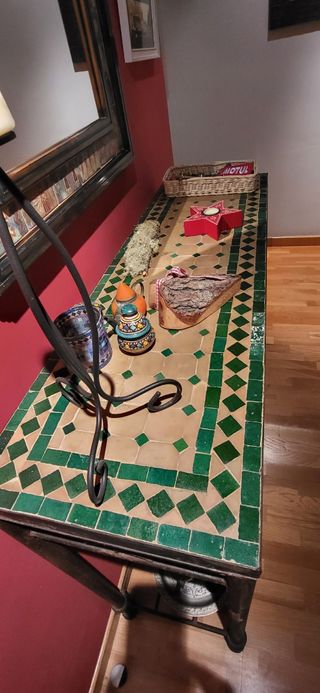 Mesa mosaico y hierro