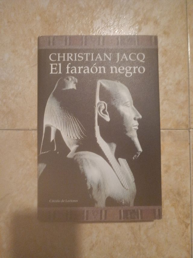 Libro El faraón negro de Christian Jacq