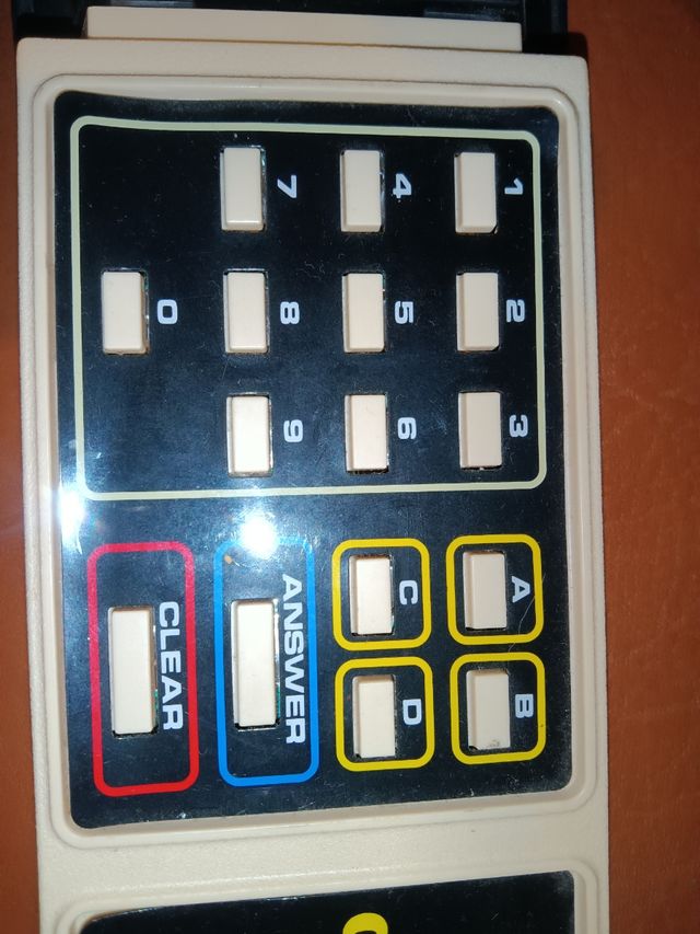 Juego electrónico vintage.