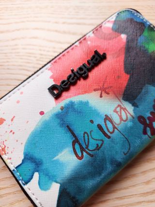 Monedero billetero de Desigual.