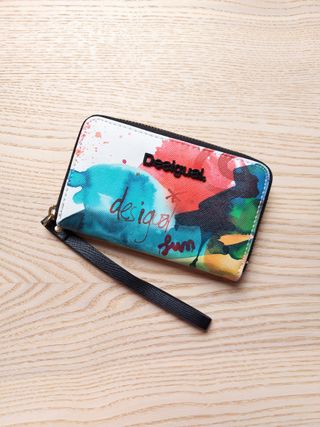 Monedero billetero de Desigual.