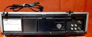 REPRODUCTOR DE VIDEOS MULTISISTEMAS Y MULTIVOLTAJE