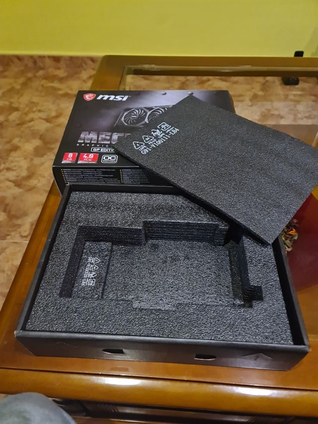 Caja de radeon MSI RX 5700 Mech