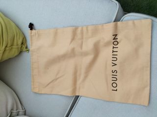 Louis Vuitton Guardapolvo