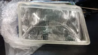juego dos faros nuevos  Peugeot 205