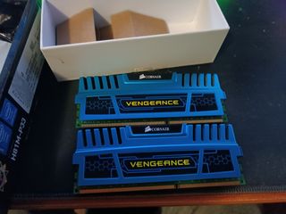 ventilador RGB y ram corsair