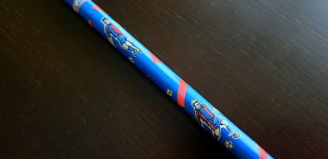 Lápiz gigante del Barça de 1995