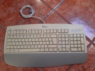 Teclado Genius y ratón