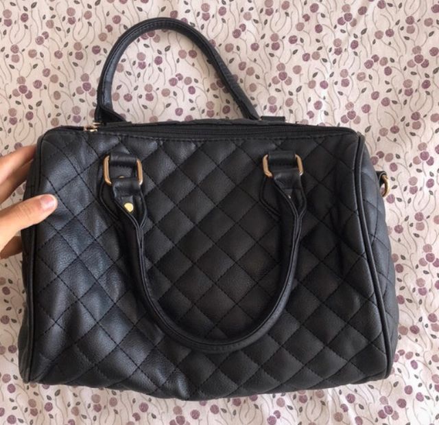 Bolso de mano negro