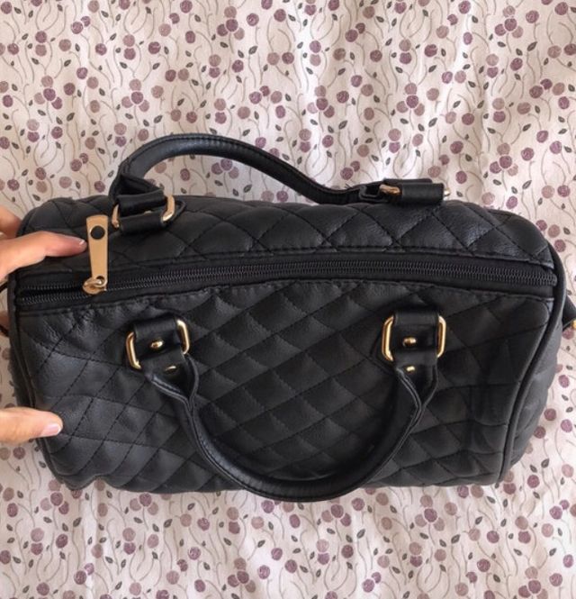 Bolso de mano negro