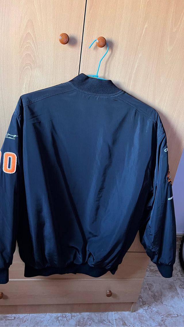 Bomber deportiva chica