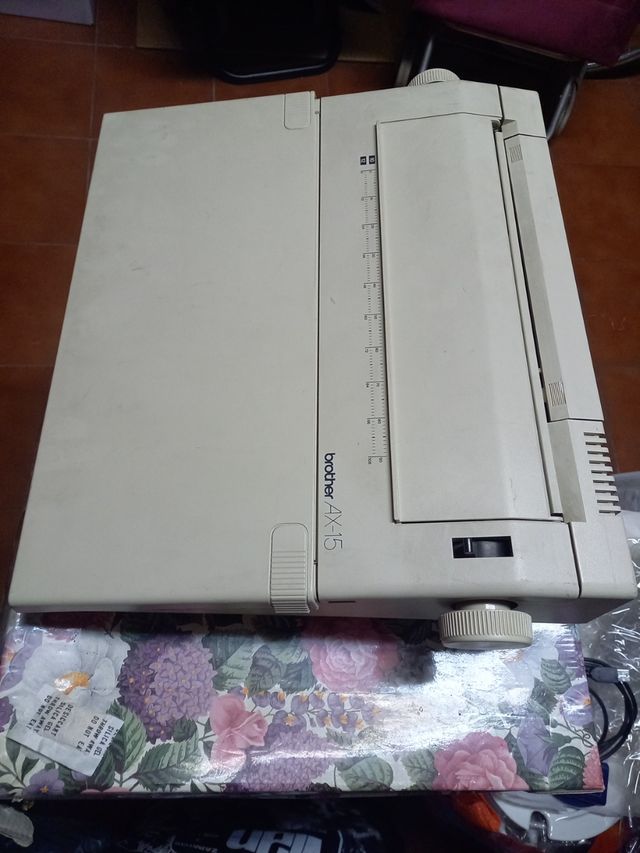 Máquina de escribir Brother AX- 15 nueva
