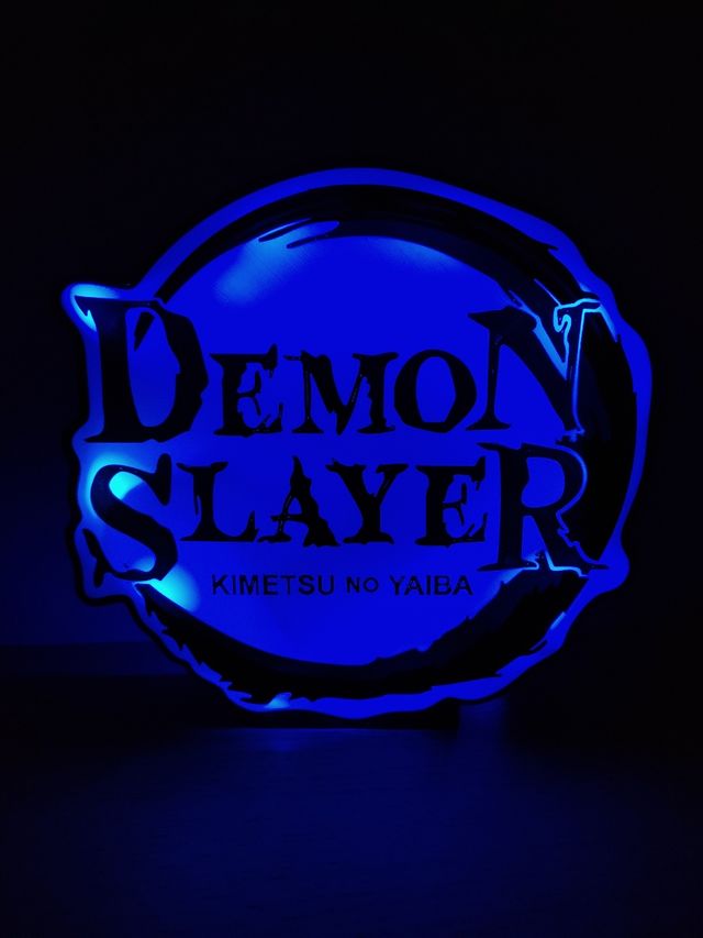 DEMON SLAYER LUMINOSO